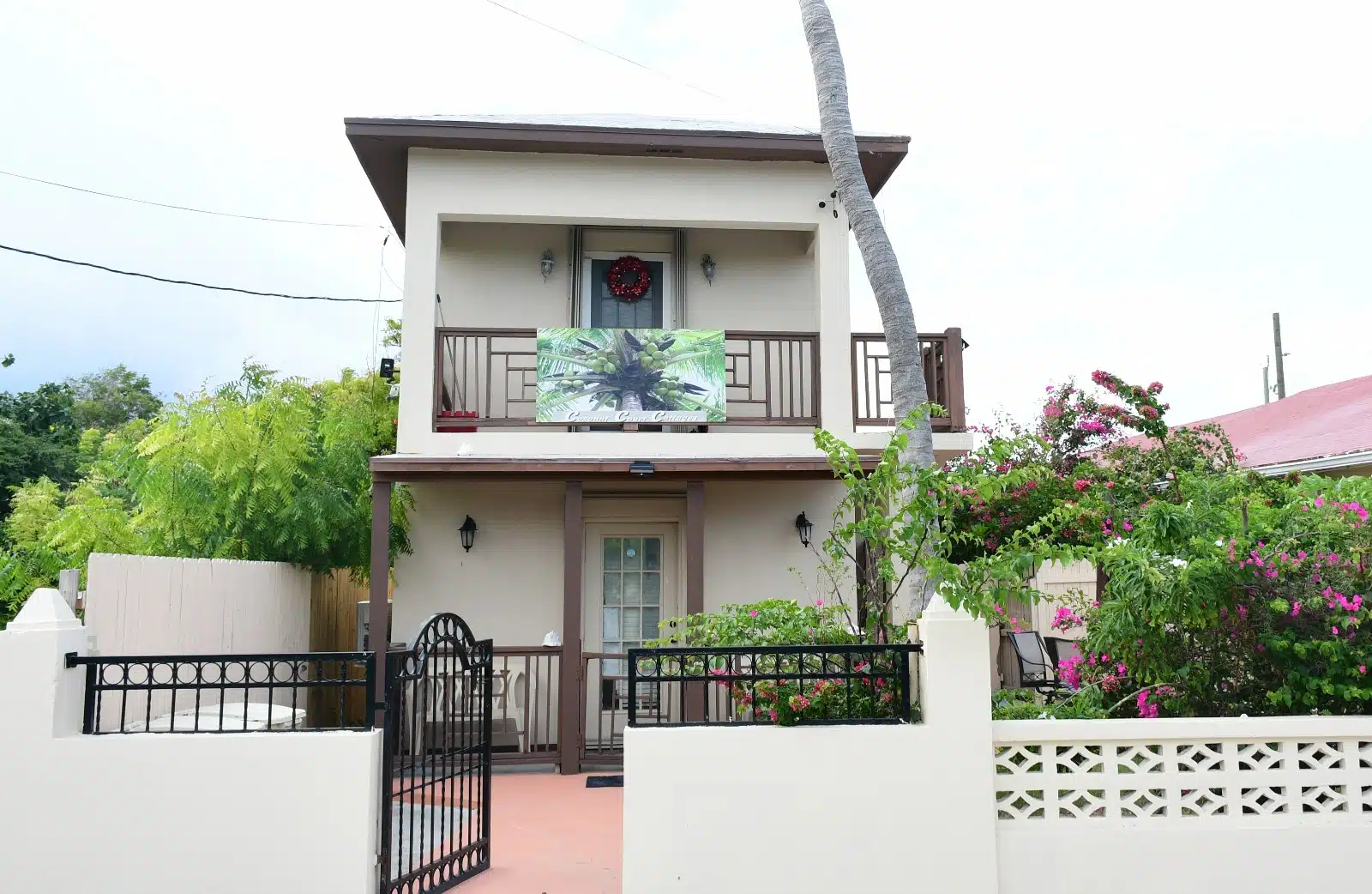 Read more about the article Coconut Court Cottages
